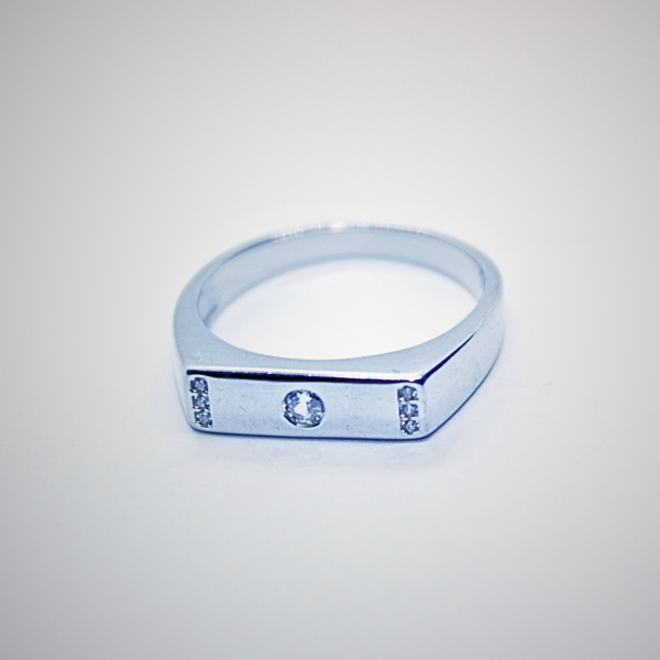 Tsirkoon sõrmus Hõbe 925 (1).png