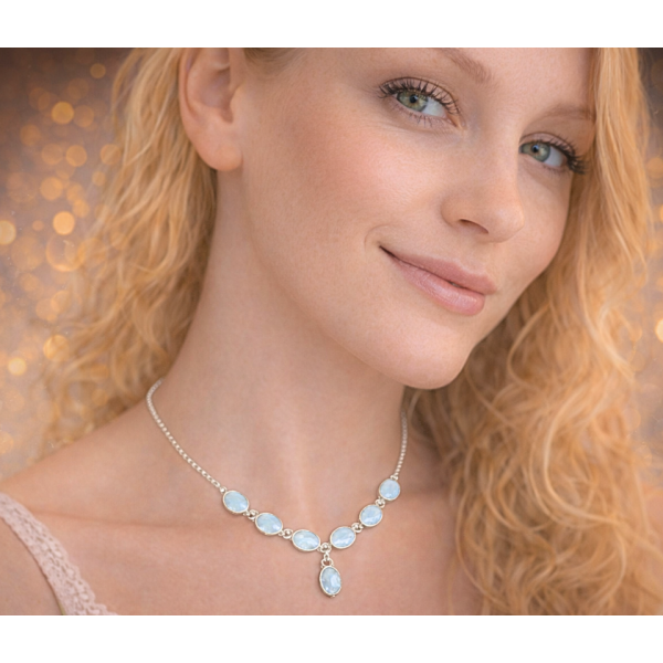 Kuukivi kaelakee (1).png