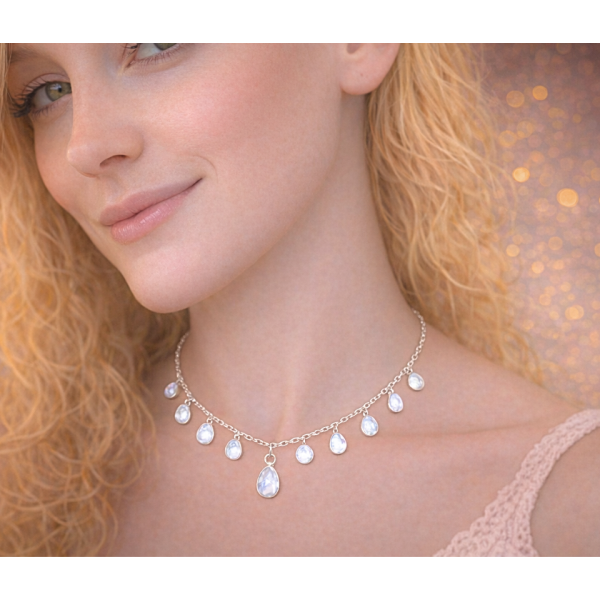 Kuukivi kaelakee (2).png