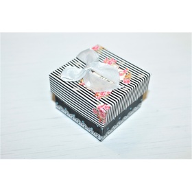 Kinkekarp sõrmusele "Present for You" must 5*5*3cm