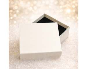 Kinkekarp käevõrule/ripatsile/kõrvarõngastele; beež